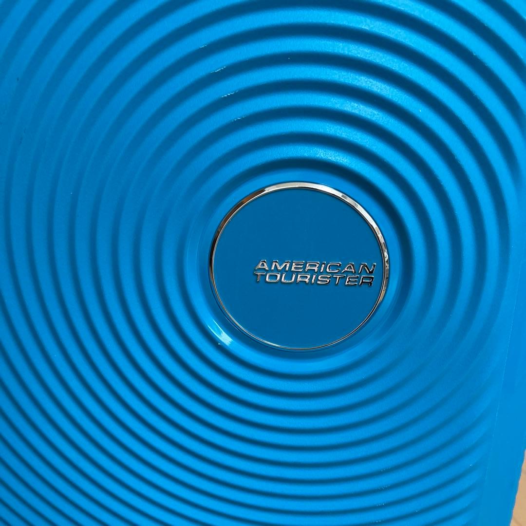 AMERICAN TOURISTER 青いキャリーケース