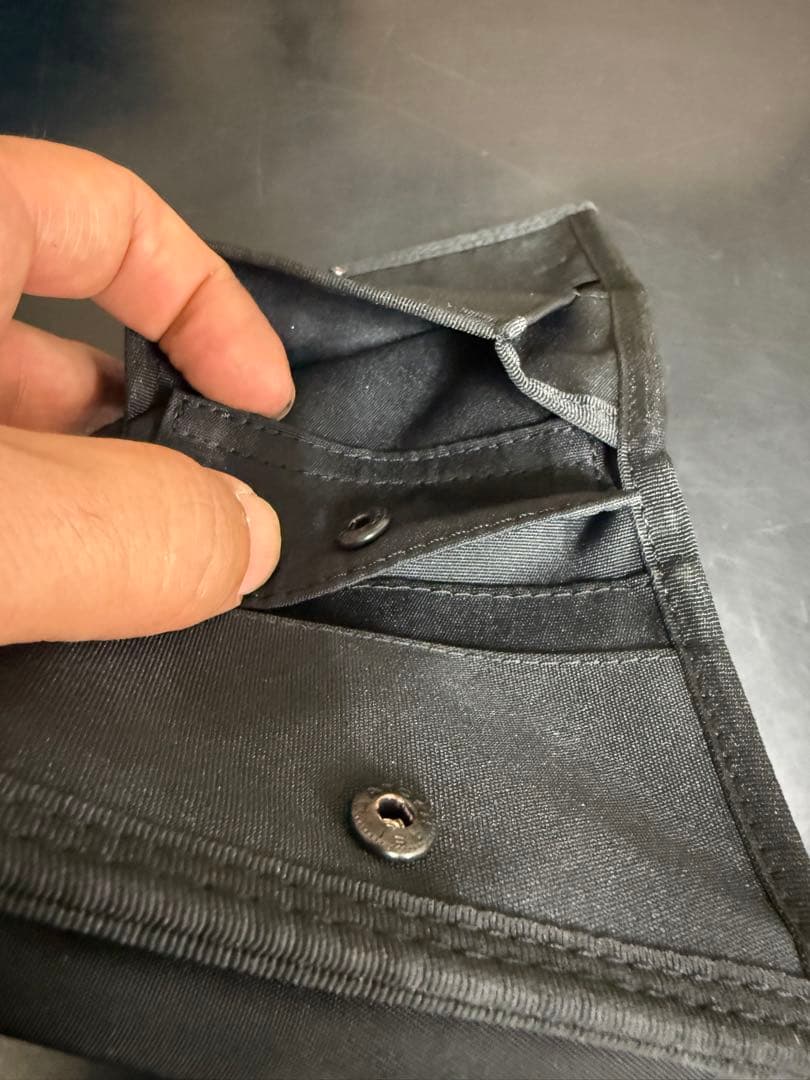 sacai 2025年モデル 希少 ブラック 三つ折り財布