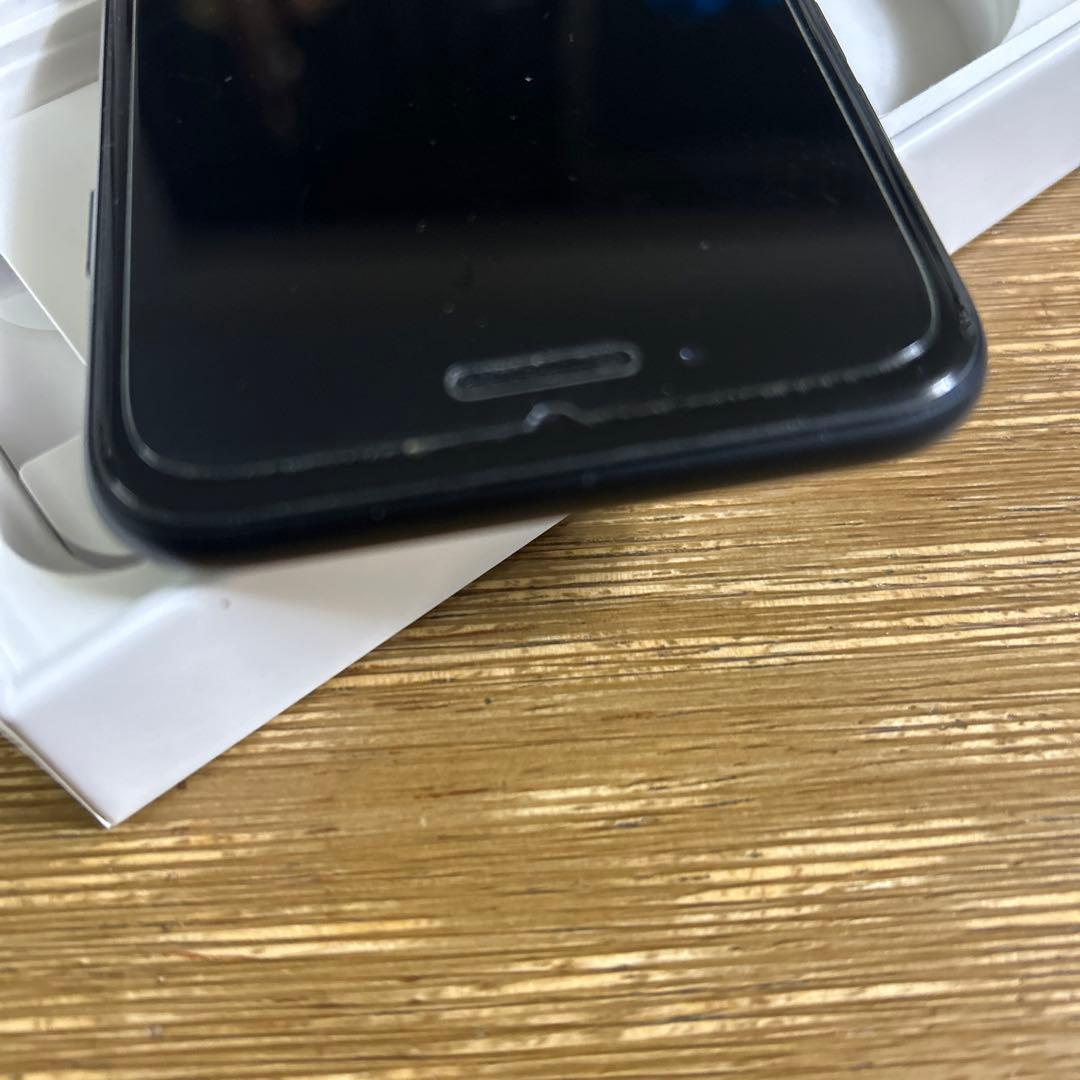 iPhone SE（第3世代） ミッドナイト 64GB