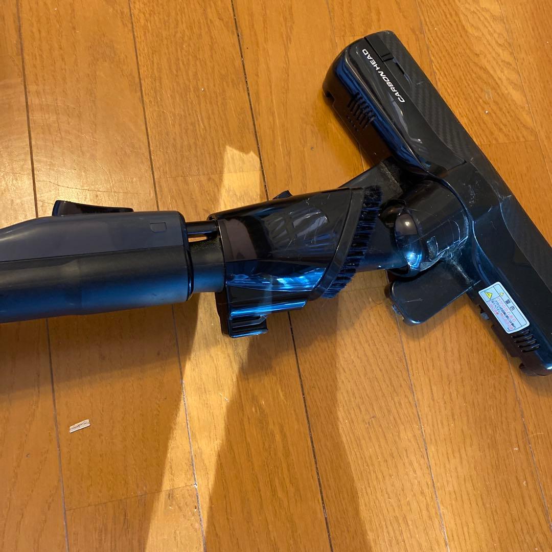 TOSHIBA　サイクロン掃除機　トルネオ　VC-C7(R)　2019年製