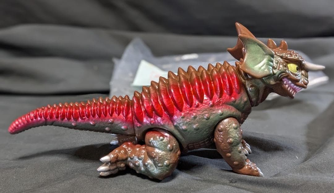 バラゴン 四つ足バージョン（マーミット）ビニパラベビー非売品ソフビフィギュア