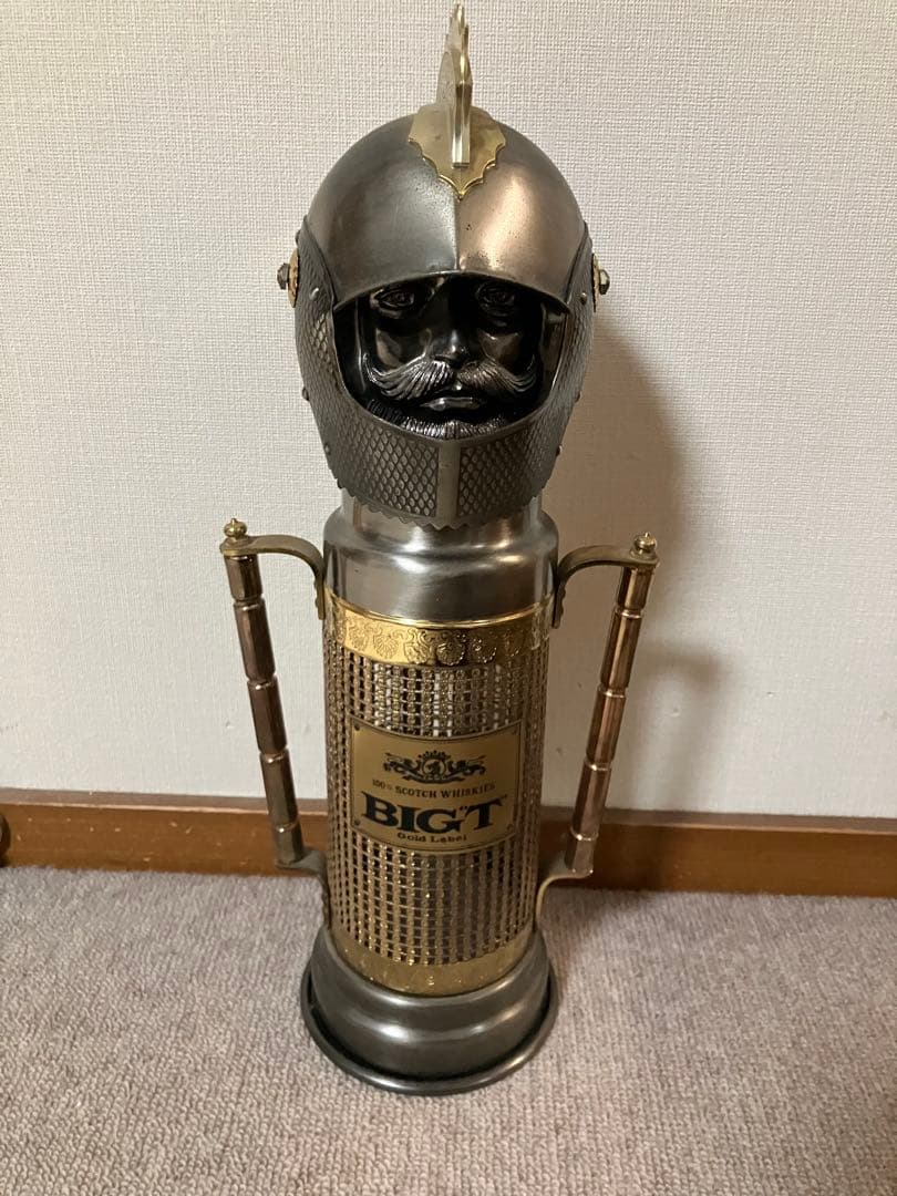 ニッカ　ウイスキー　NIKKA WHISKY ボトルケース　騎士　鎧　西洋甲冑
