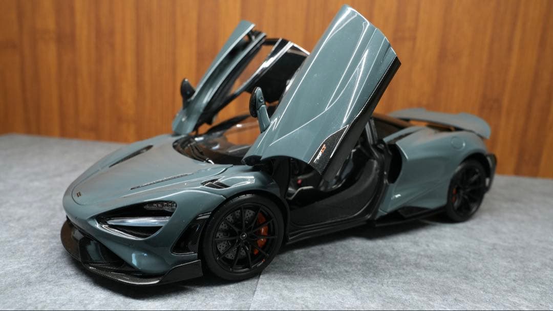 HPD マクラーレン 765LT 1/18 スケール 限定モデル ミニカー