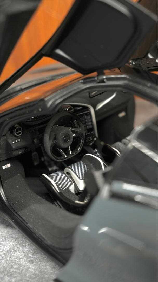 HPD マクラーレン 765LT 1/18 スケール 限定モデル ミニカー