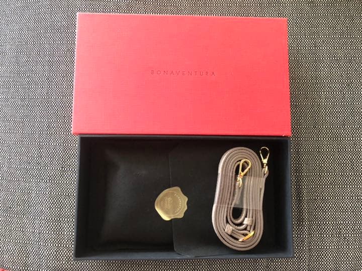 BONAVENTURAのポシェット型　iPhone X/XSケース