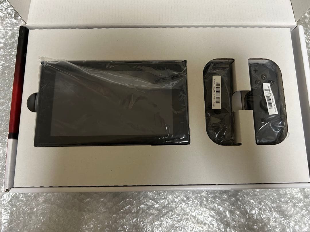 【完品】Nintendo Switch ジョイコン４個付