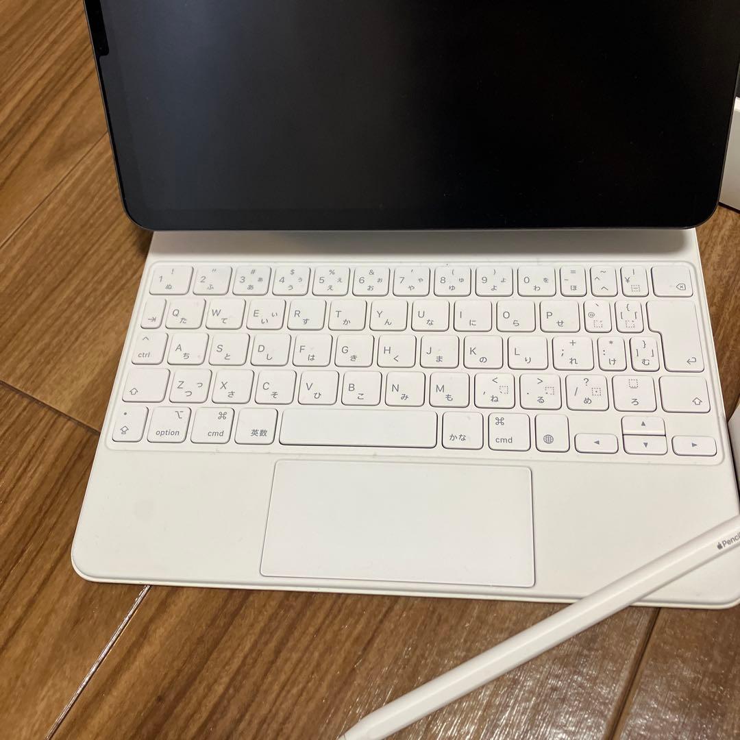 iPad Air 第4世代 Magic Keyboard Pencil 付き