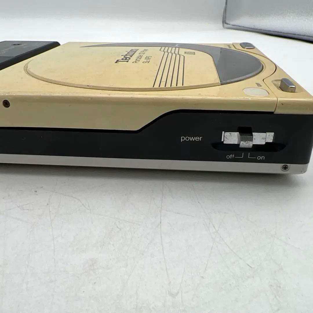 Technics SL-XP3 ポータブルCDプレーヤー