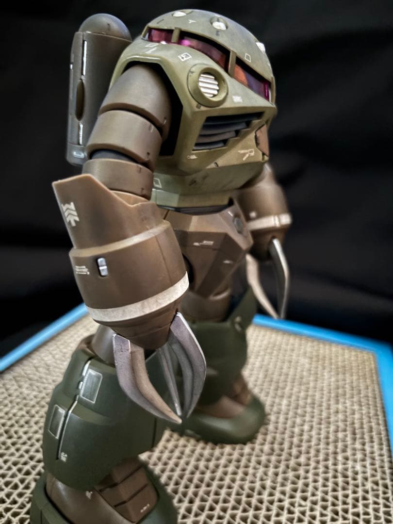 ズゴック (ユニコーンカラーVer )完成品 ガンプラ プレミアムバンダイ