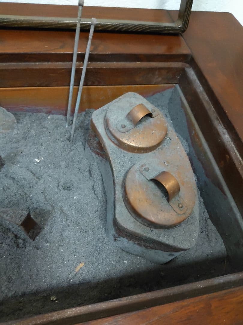 長火鉢　火鉢　囲炉裏座卓 　 ローテーブル 鉄器類は全て込みです