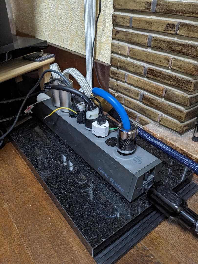 高級 天然黒御影石【ベルファースト】オーディオボード●300×300●5面本磨き