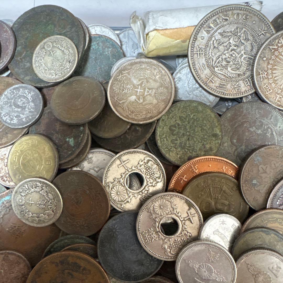 古銭まとめ1206g 銀貨大量旭日50銭、竜50銭、竜20銭、竜10銭 など多数