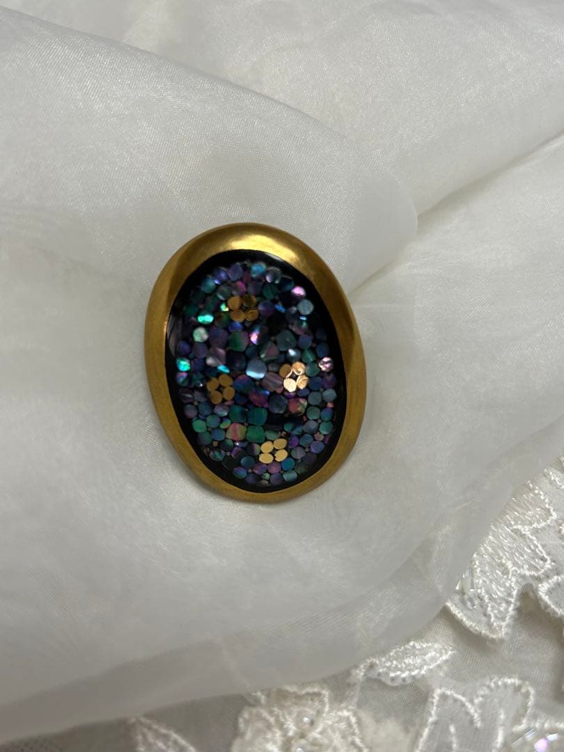 本鼈甲の螺鈿細工のブローチ永成作家物