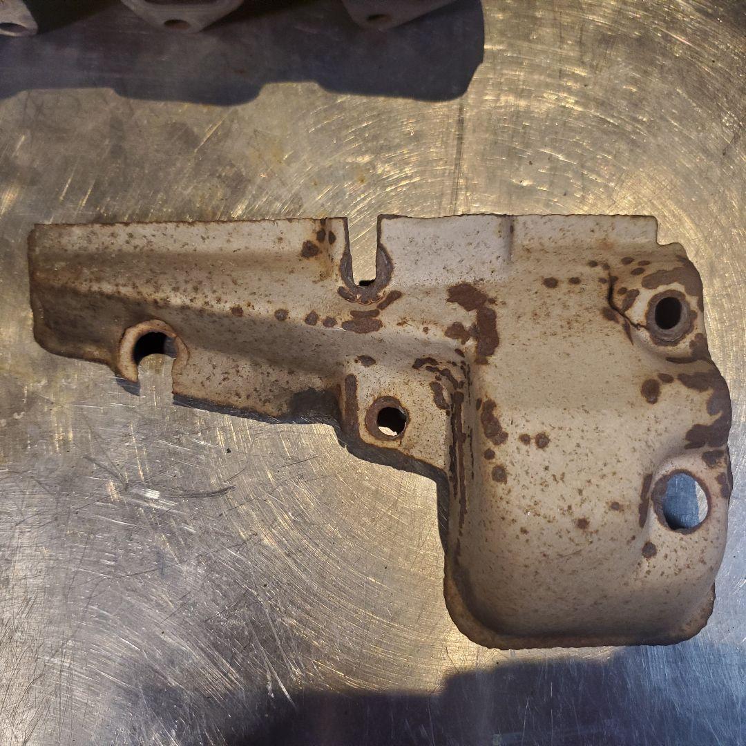 JA11V スズキジムニー　エキマニ　遮熱板　ボルト