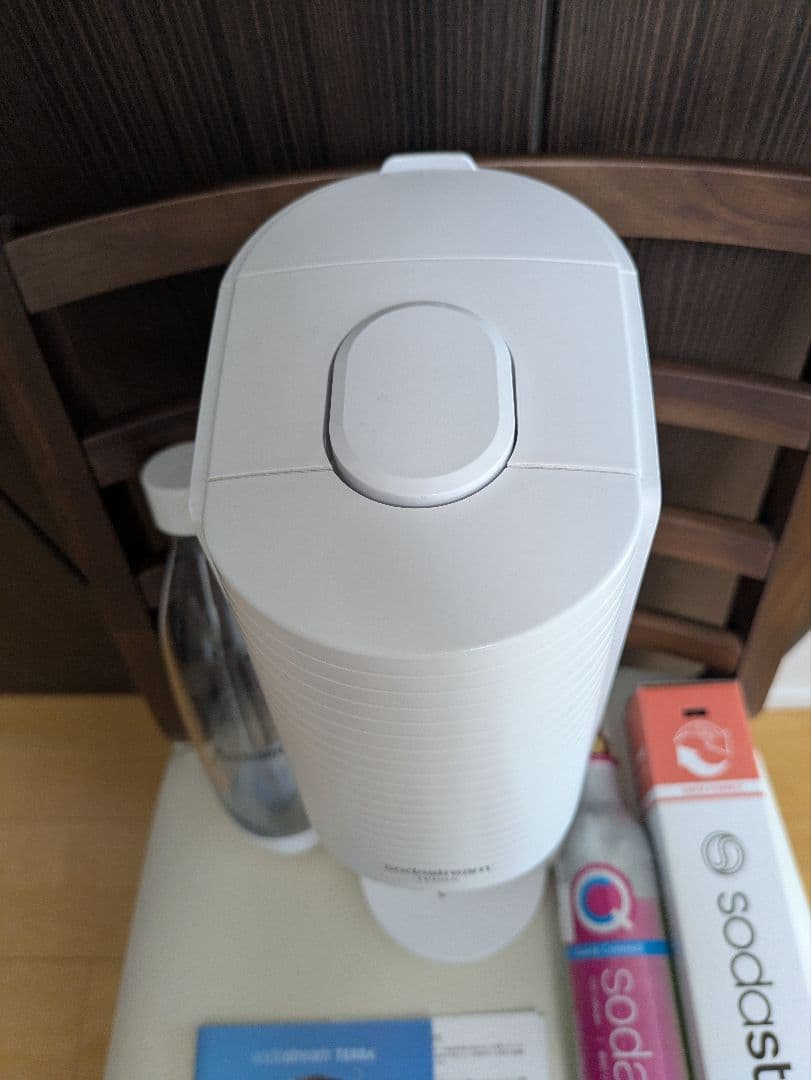 YUPA☆sodastream TERRA 炭酸水メーカー ホワイト