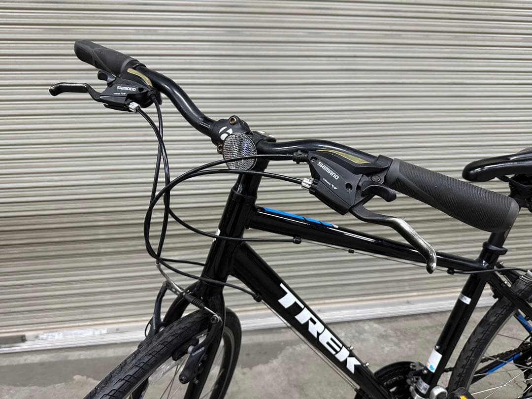 t　クロスバイク TREK FX1