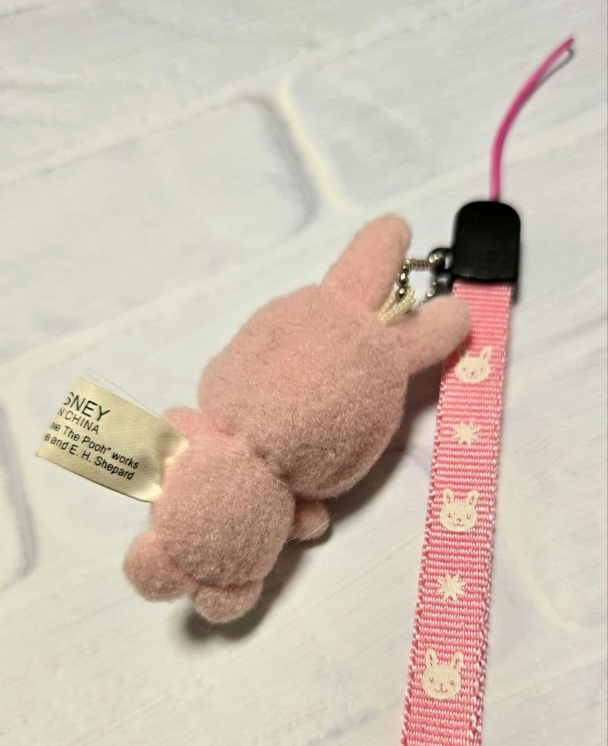 激レア！ディズニー Disney くまのプーさん うさぎ ストラップ 中古品