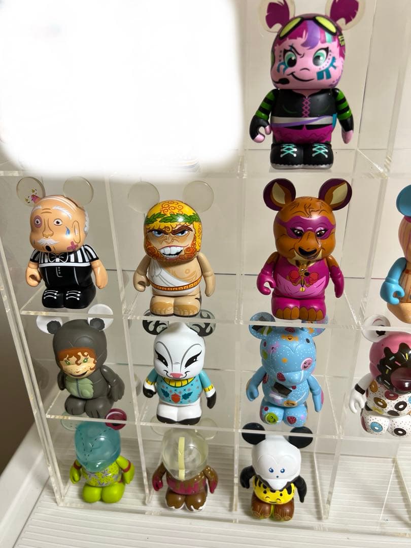 ディズニー、バイナルメーション（プロレス）