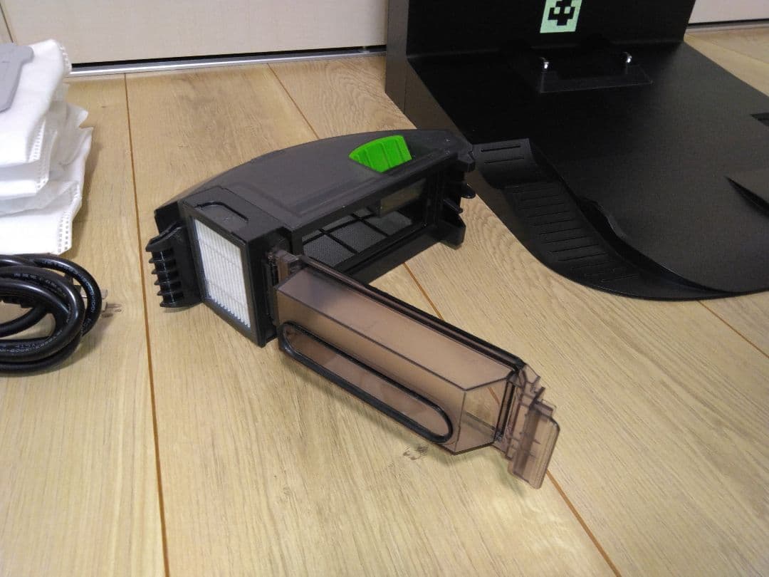 【使用半年】ルンバij用クリーンベース&専用ダストボックス、新品紙パックセット