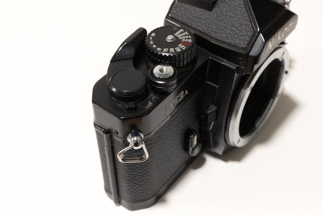 Nikon FM3A + 50mmF1.8 + 35mmF2 + 本革ケース