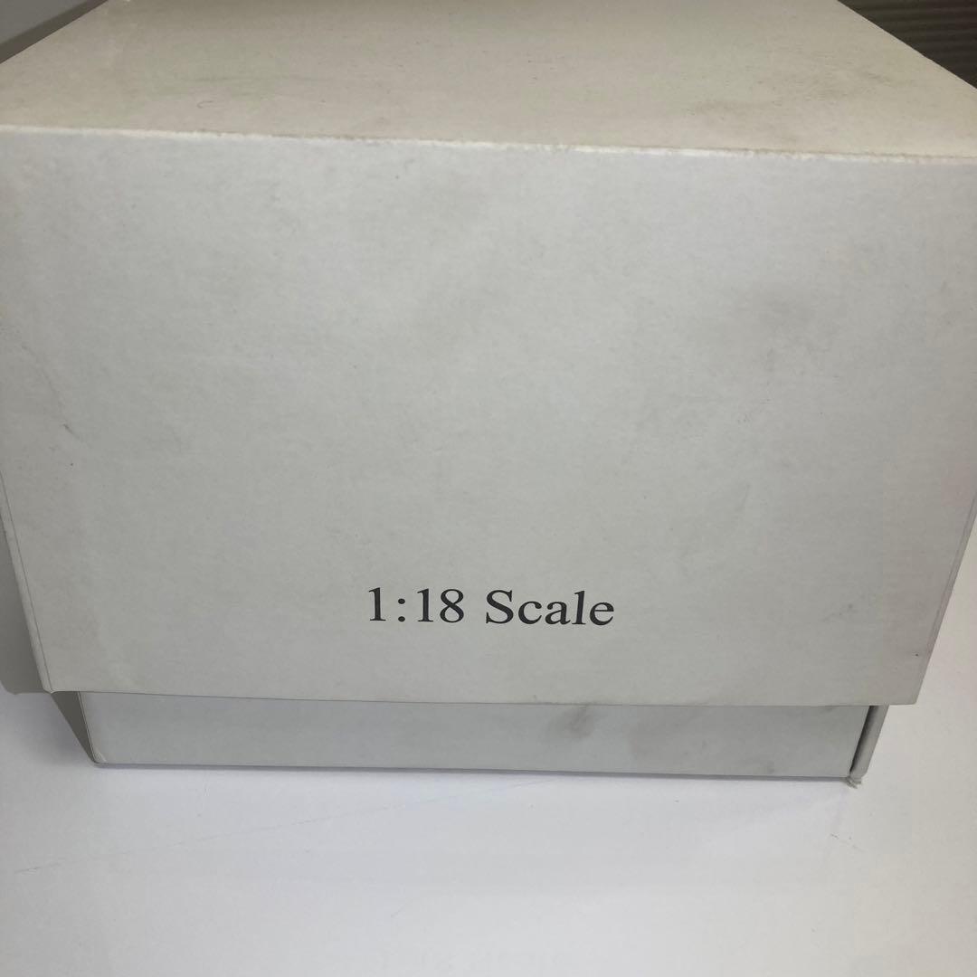 ランボルギーニ Lamborghini ウルス urus 1/18 MR