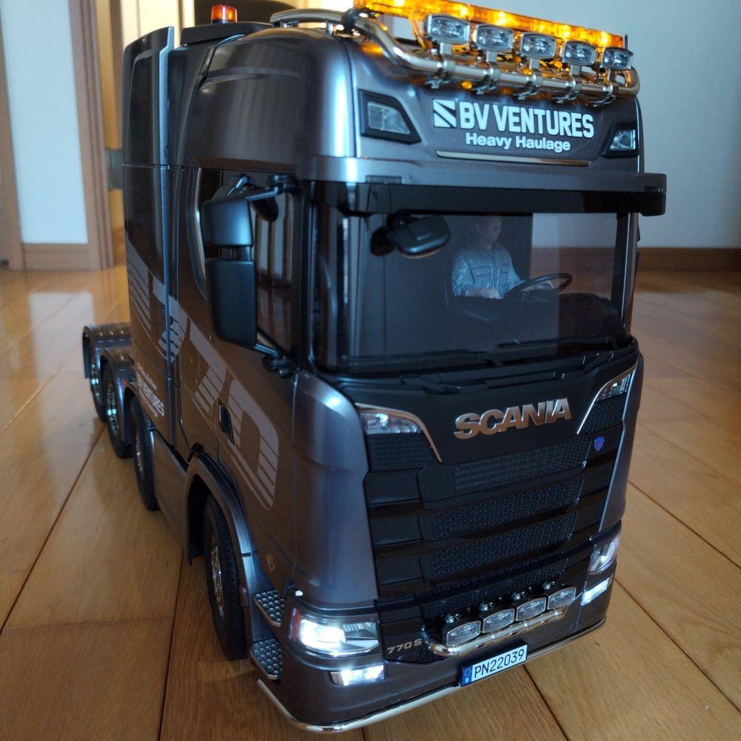 タミヤ　スカニア770S 8×4×4 ガンメタ