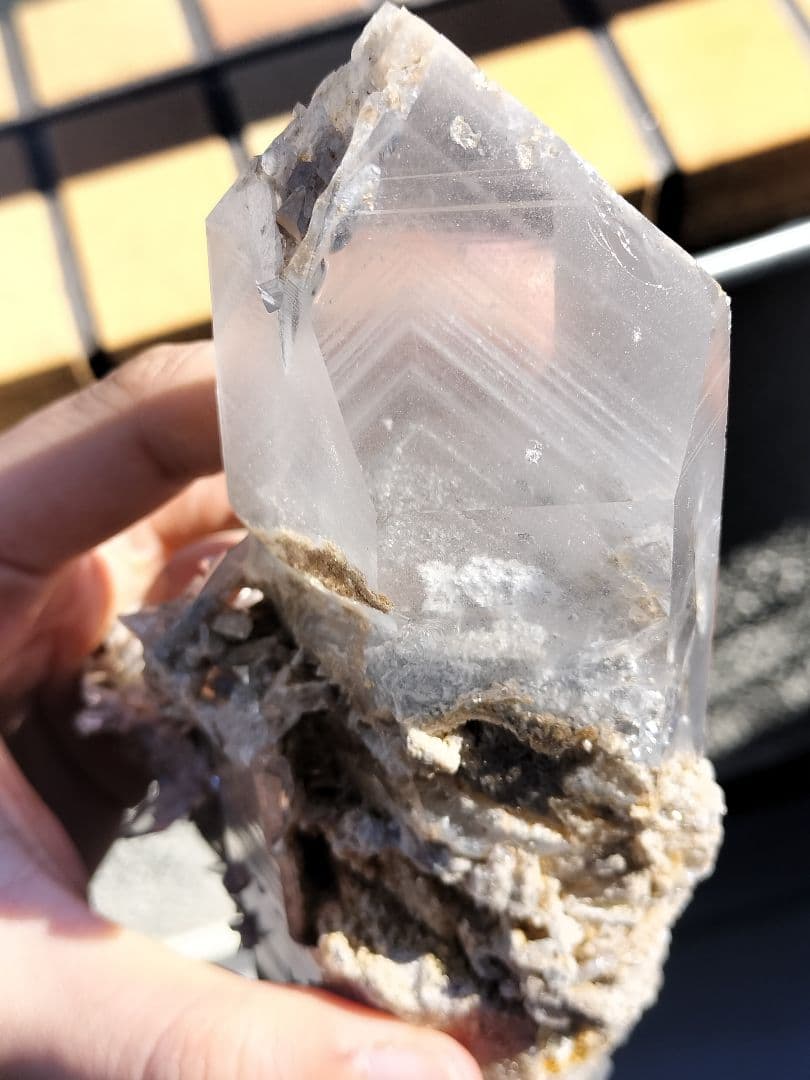 【早いもの勝ち超特価】ブルーザギマウンテンクォーツ　古く珍しいタイプ