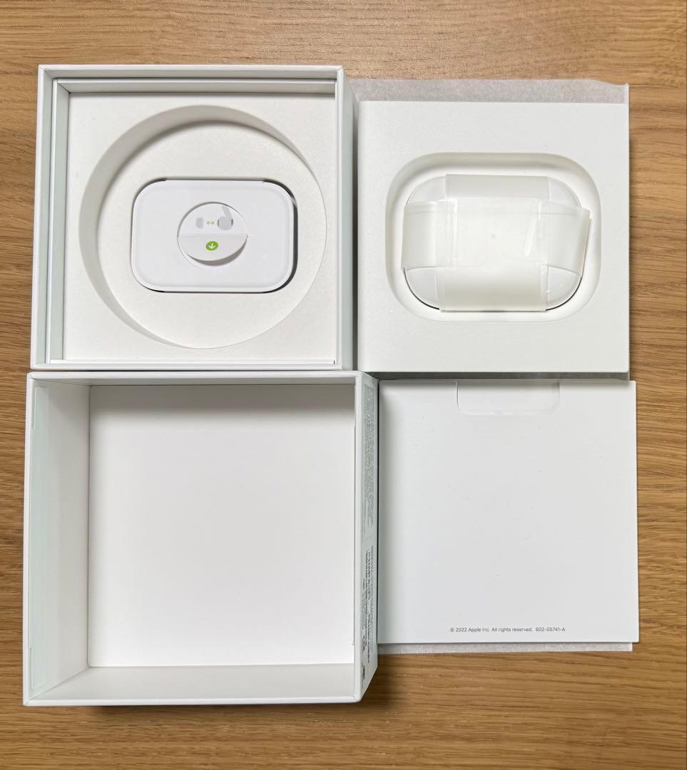 純正　AirPods Pro 2 ライトニングモデル