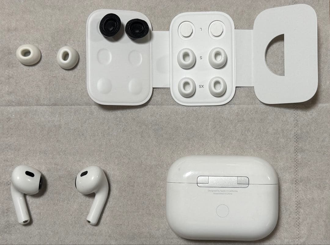 純正　AirPods Pro 2 ライトニングモデル