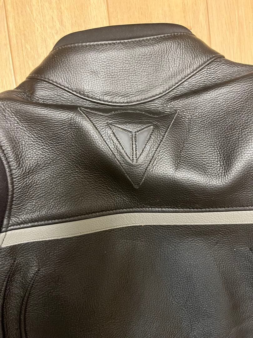 Dainese RACING 4 サイズ50 別売り胸部・背中プロテクター付