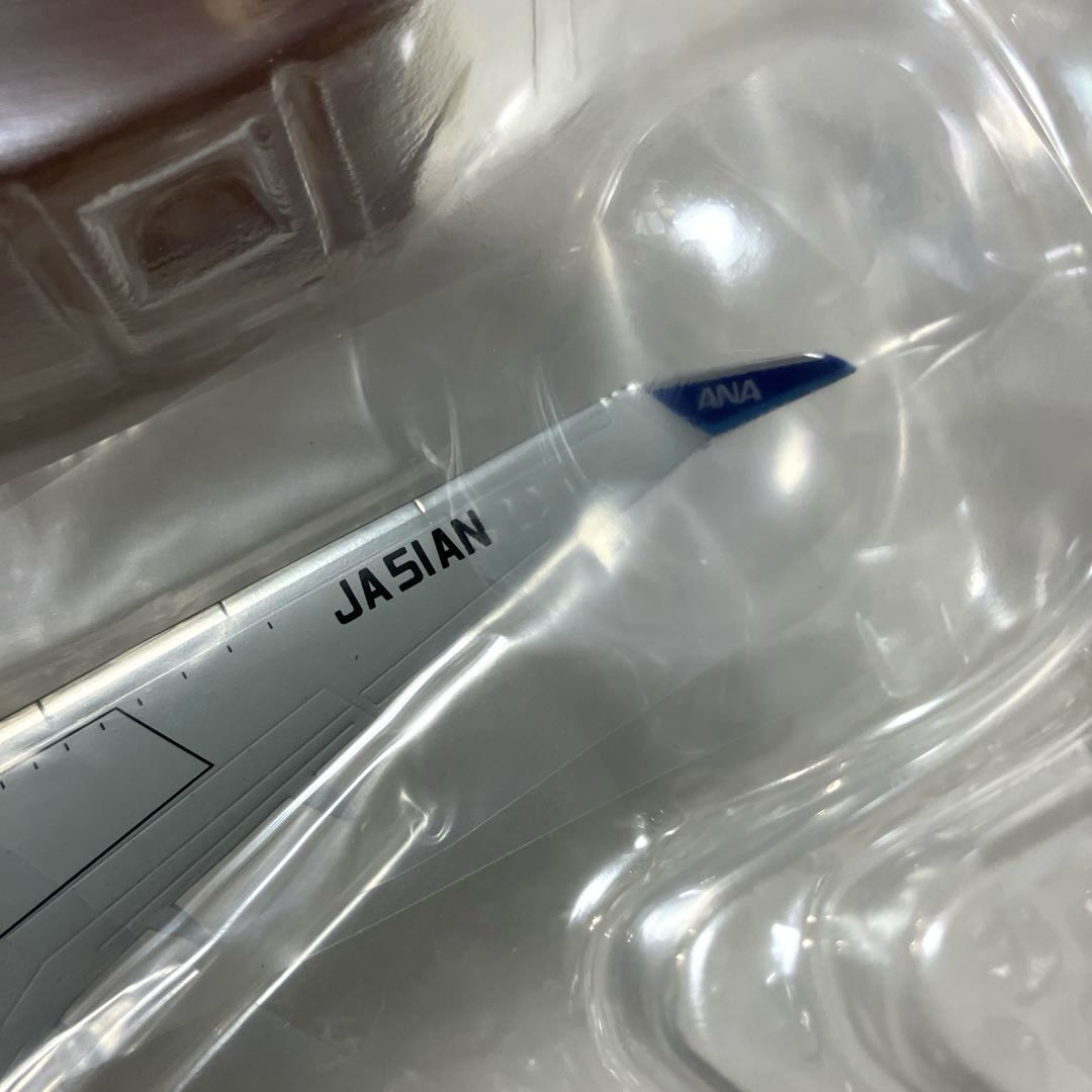 【限定新品】ANA B737-800 スターアライアンス塗装 1/200【匿名】