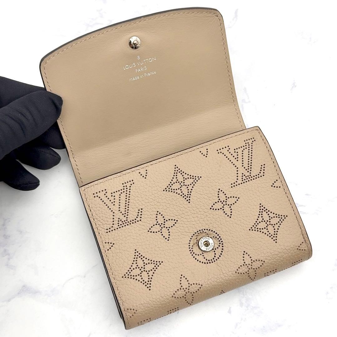 【最高級美品】ルイヴィトン マヒナ イリス コンパクト 二つ折り財布 ベージュ