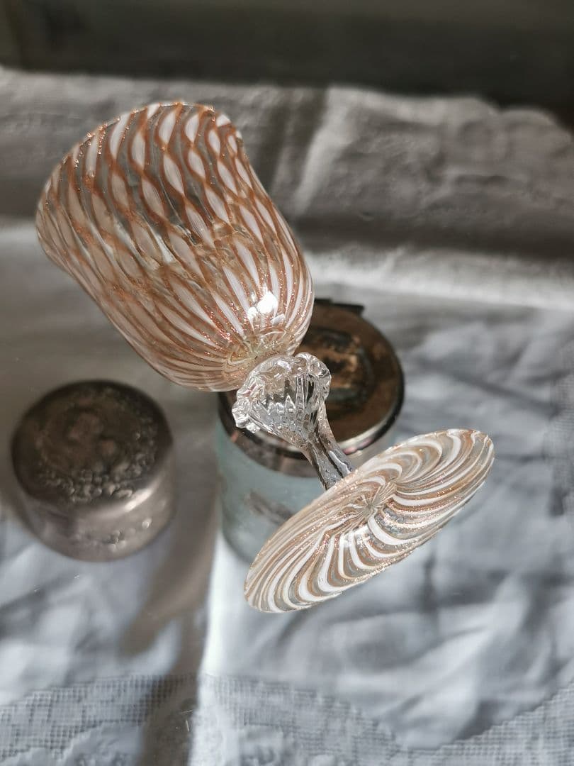 アンティーク ヴェネチアンガラス ムラーノリキュールグラス ホワイトレース 金彩