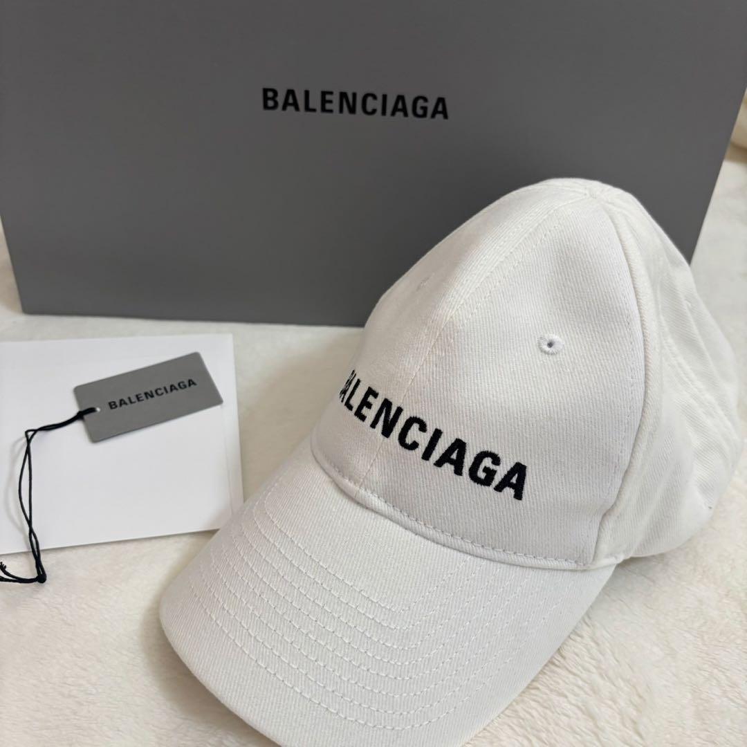 hh BALENCIAGA ホワイトキャップ ARCHETYPE