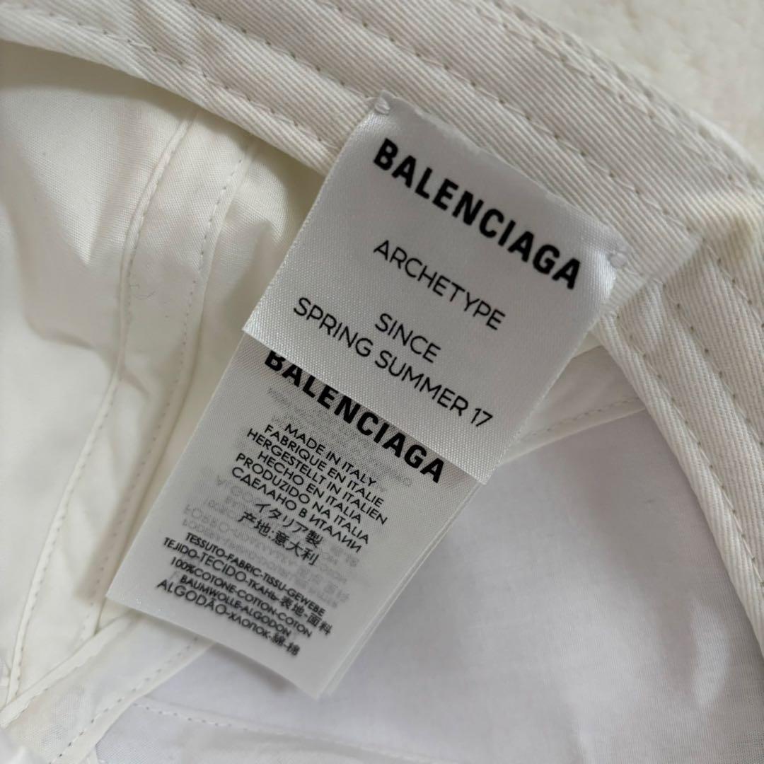 hh BALENCIAGA ホワイトキャップ ARCHETYPE