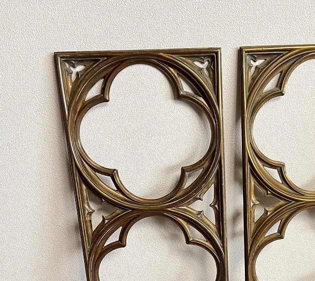 アーキテクチュラル・サルベージ 真鍮の飾り２個セット　窓飾