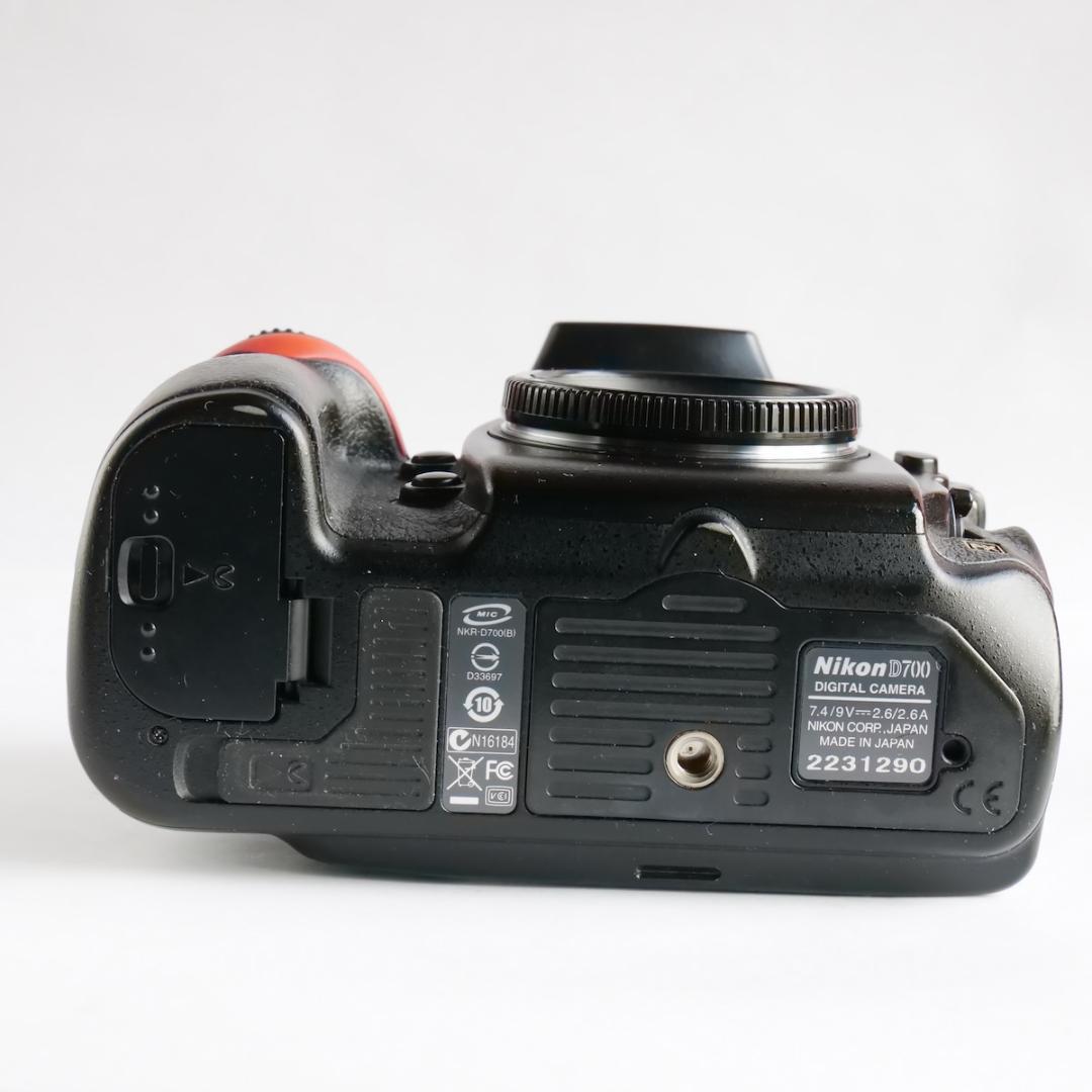 ニコン Nikon D700 ボディ FX デジタル一眼レフ 付属品多数 美品