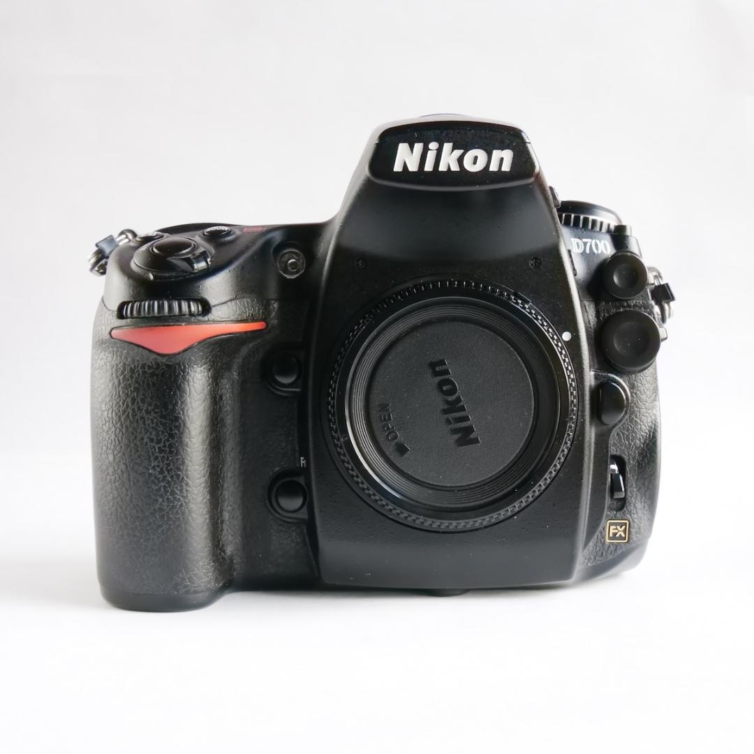 ニコン Nikon D700 ボディ FX デジタル一眼レフ 付属品多数 美品
