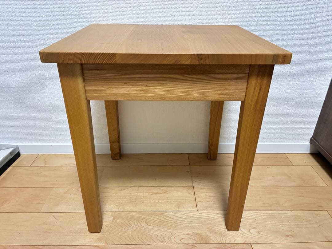 無印良品 タモ材 ベッドサイドテーブル