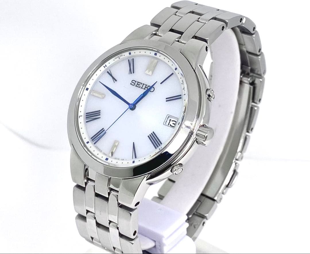 SEIKO☆セイコー☆電波ソーラー☆腕時計☆ホワイト文字盤×ブルー針☆日本製