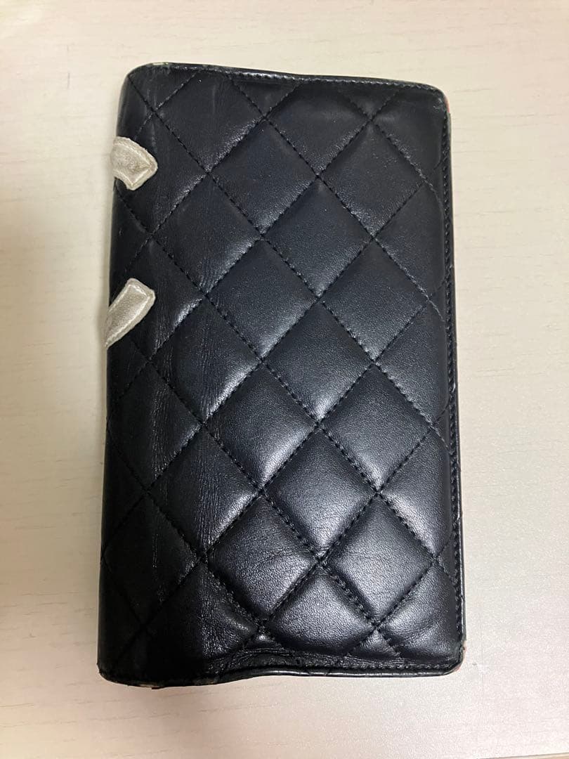 CHANEL ブラックレザー 二つ折り財布