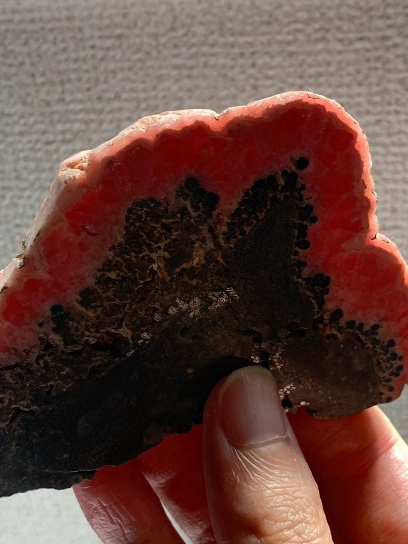 菱マンガン鉱　ロードクロサイト　インカローズ　国産　パイライト　根付　恋愛　水石