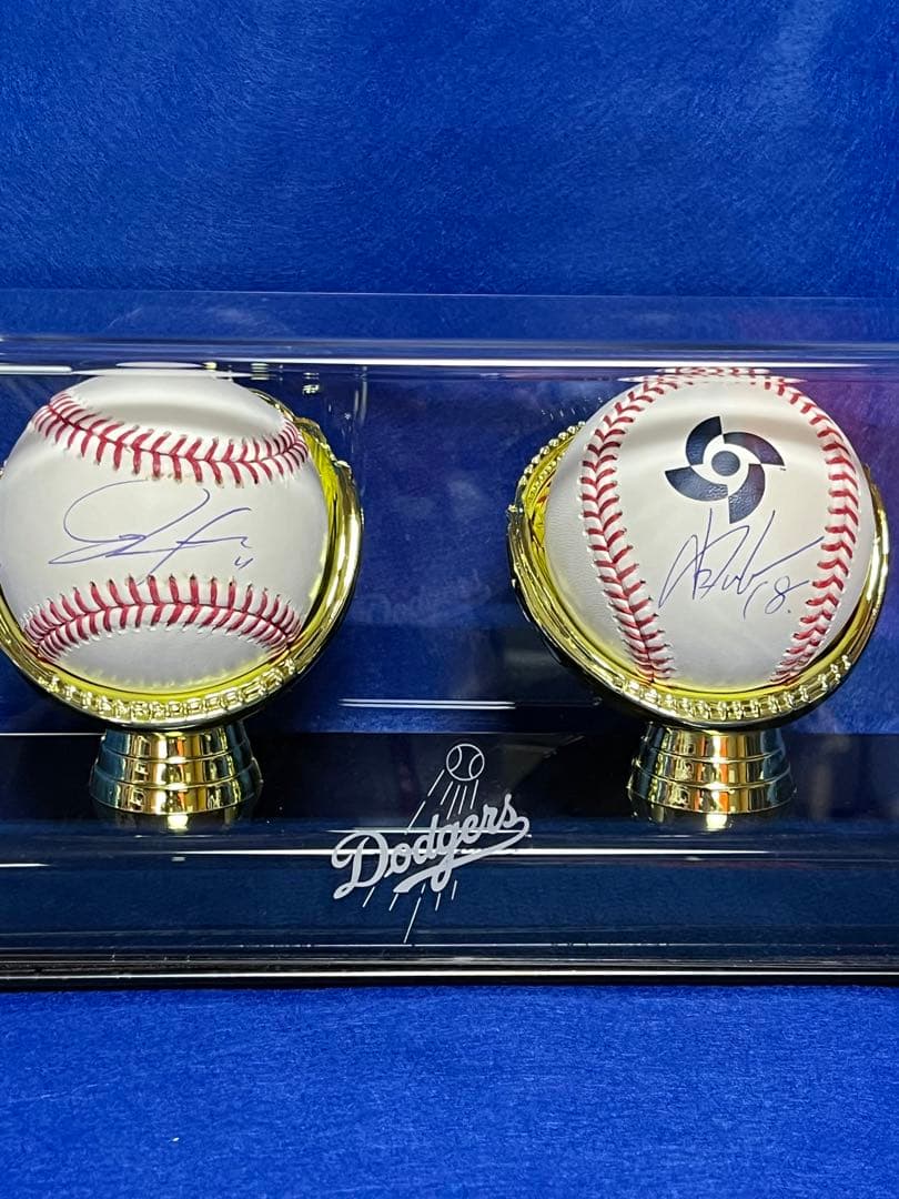 山本由伸　佐々木朗希直筆サインボール