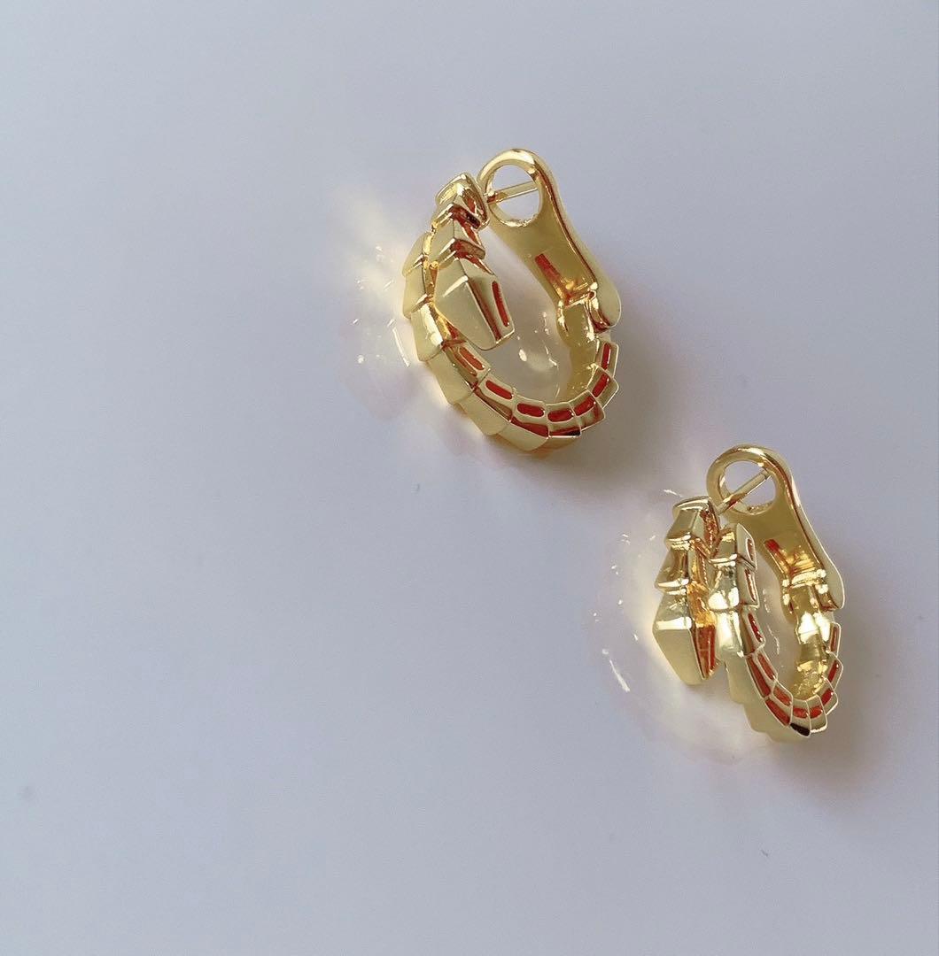 gigi YG フープピアス