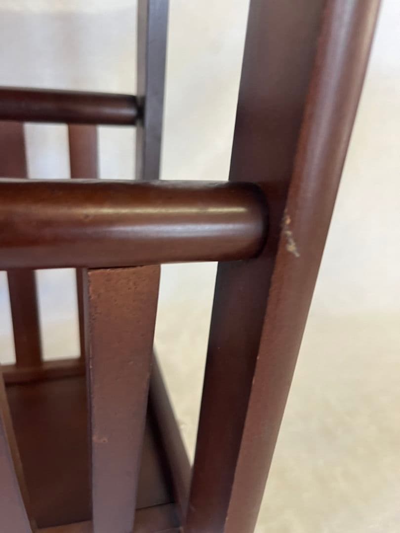 マガジンラック付き　サイドテーブル　アンティーク　木製　ダークブラウン