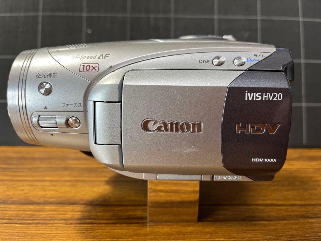2007年製　Canon iVIS HV20 ビデオカメラ