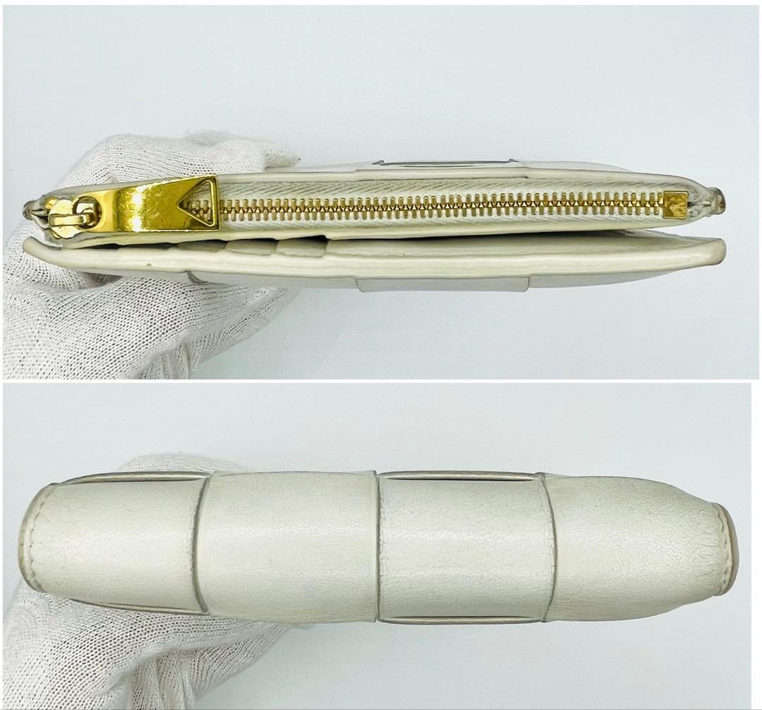 良品◇現行 ボッテガヴェネタ 二つ折り財布 ホワイト コンパクトウォレット