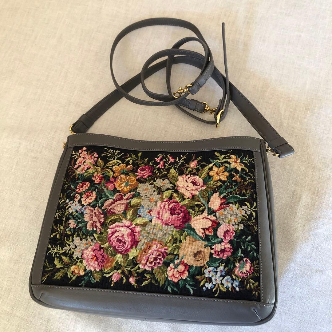 プチポワン　花柄刺繍 ハンドバッグ グレー　ショルダーバッグにも　久家道子