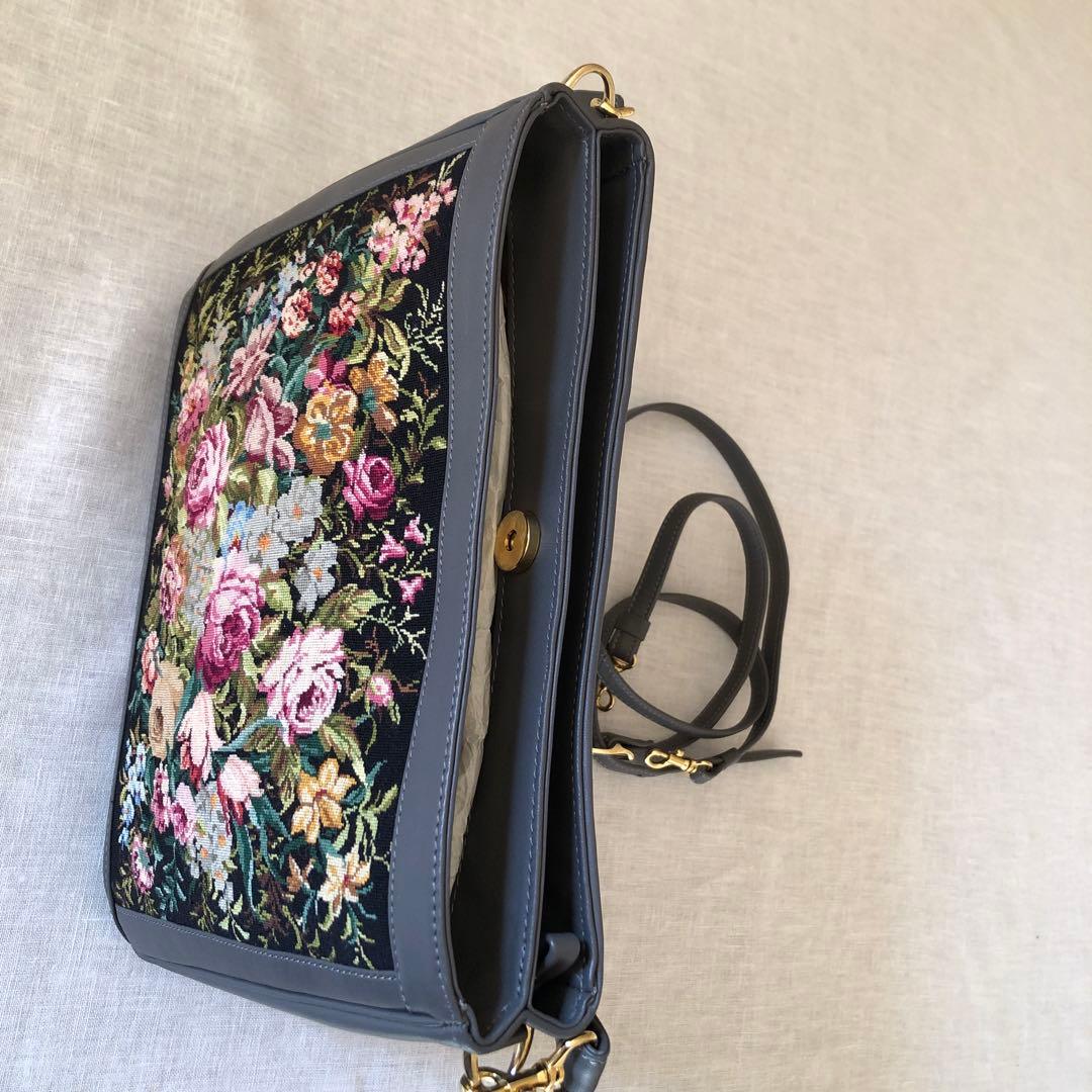 プチポワン　花柄刺繍 ハンドバッグ グレー　ショルダーバッグにも　久家道子