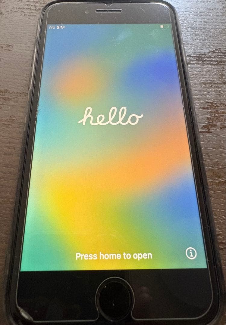 Apple iPhone 8 スペースグレイ　64GB